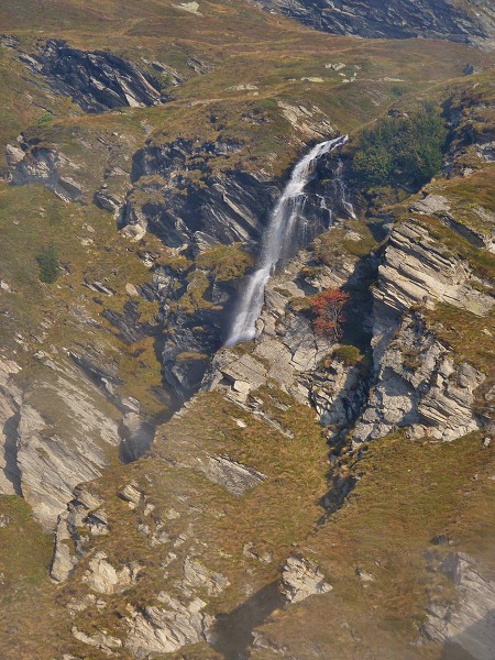 Wasserfall am Piz Lunghin