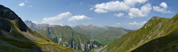 Panorama Richtung Piz Cavel