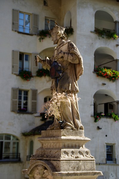 Brückenstatue