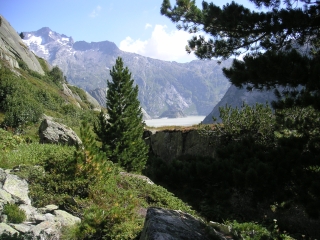 Blick zur Staumauer