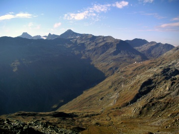 Am Fusse des Chli Bielenhorn mit Blick nach Westen zum Furka Hospiz u. Gr. Muttenhorn