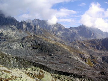 Am Fuss des Chli Bielenhorn, Blick  nach Osten